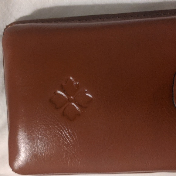 Patricia Nash Farleigh XBody Phone Case in Heritage Tan Leather - Picture 8 of 10